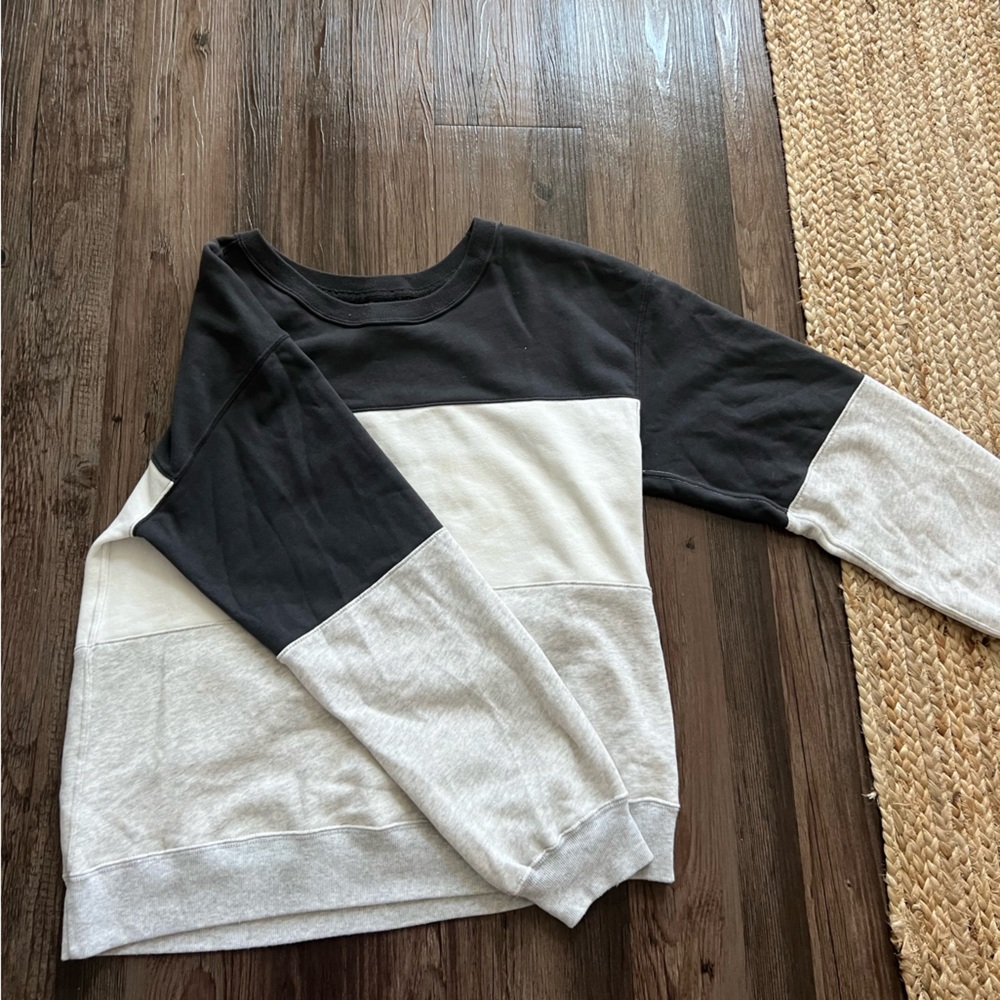 Abercrombie sweater